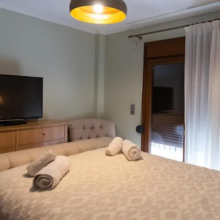 Mountview * Karpenísion